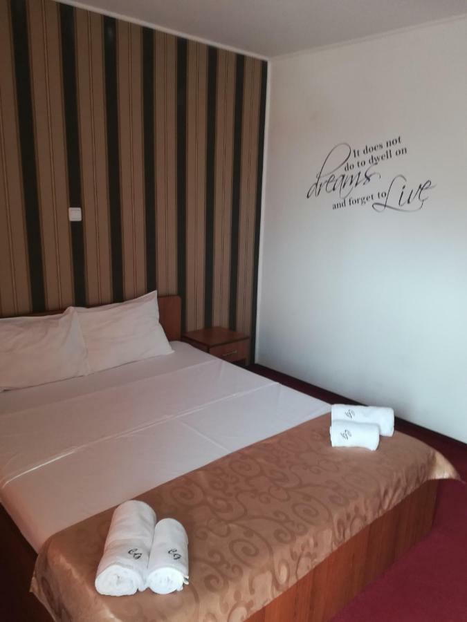 Hotel Casa Gogu à Năvodari Extérieur photo