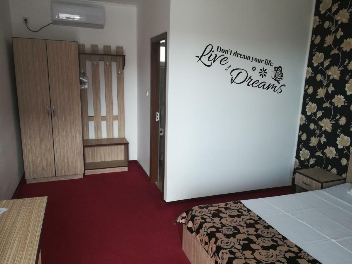 Hotel Casa Gogu à Năvodari Extérieur photo